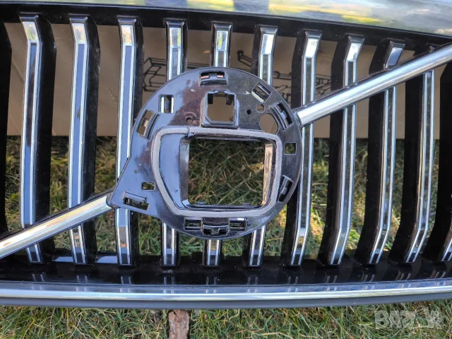 Решетка за volvo XC60, снимка 2 - Части - 55679677