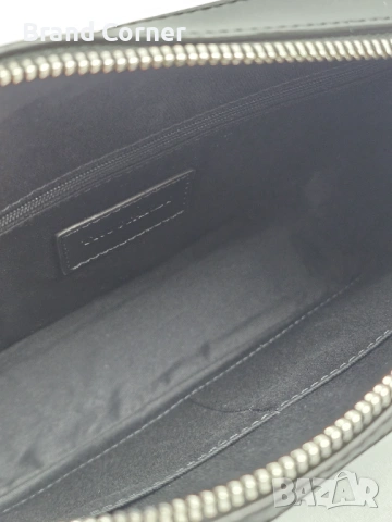 Нова дамска чанта Trussardi - черна crossbody с широк лого колан, снимка 4 - Чанти - 54407231