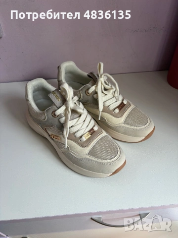 Маратонки Guess