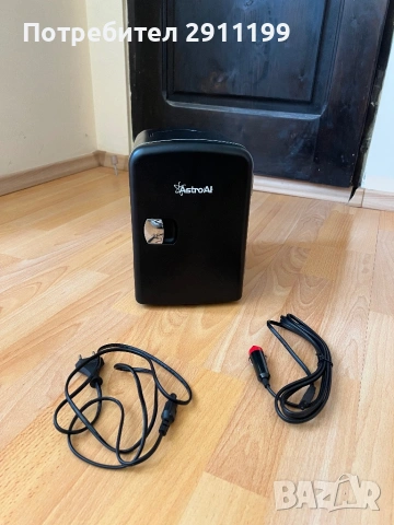 Мини хладилник AstroAI на 12V и 220V