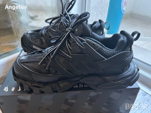 Balenciaga track 40 номер , снимка 2 - Маратонки - 54721595
