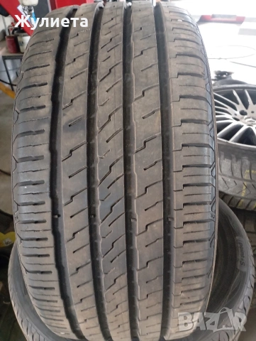 Гуми 255/40R19 100Y, снимка 2 - Гуми и джанти - 54778879