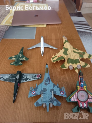 Лот детски самоетчета 6бр. за 8, снимка 2 - Влакчета, самолети, хеликоптери - 53992613