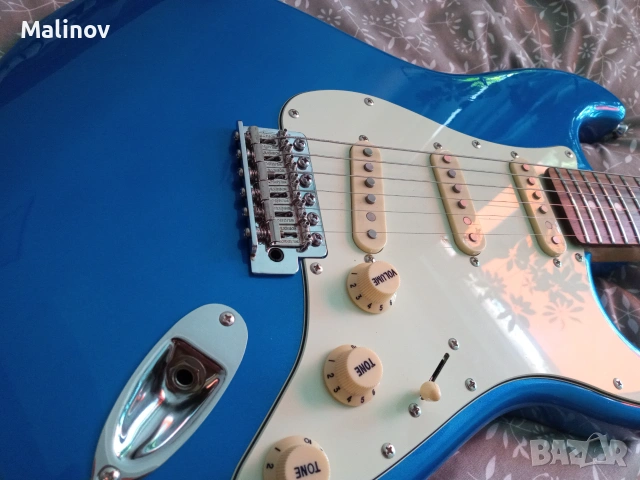Vintage V6 reissued series, снимка 4 - Китари - 54688303