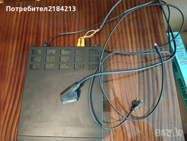 Видеокасетофон Akai VS-R100EDG - MADE IN JAPAN, снимка 7 - Друга електроника - 55176821