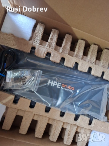 ЧИСТО НОВ Aruba 6000 48G Class4 PoE 4SFP 370W (R8N85A), снимка 5 - Мрежови адаптери - 54304922