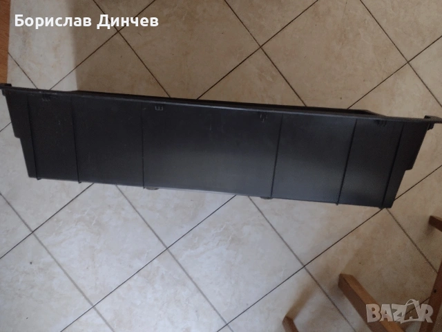 Продавам пластмасата в багажника на RAV4, снимка 2 - Части - 55253533