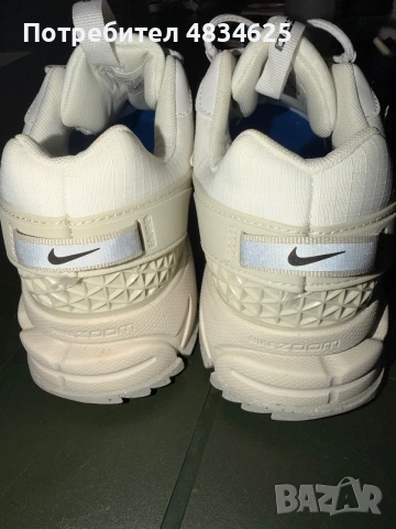 Унисекс маратонки Nike Vomero 5 Zoom (бежово и бяло). Размер: EU 40 / UK 6. , снимка 6 - Маратонки - 55239102