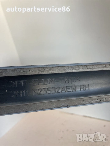 Декоративна лайсна за задна дясна врата за Ford Fusion 1.4 (2005) 2N11-N25532-AEW , снимка 2 - Части - 55051943