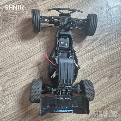 REELY Buzz RC Кола 1:10, снимка 4 - Коли, камиони, мотори, писти - 55581211