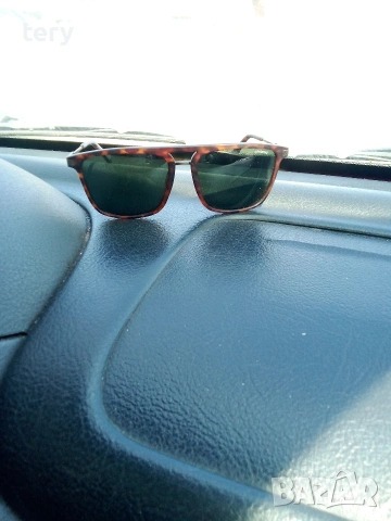 Продавам дамски очила Полароид , снимка 2 - Слънчеви и диоптрични очила - 54103318