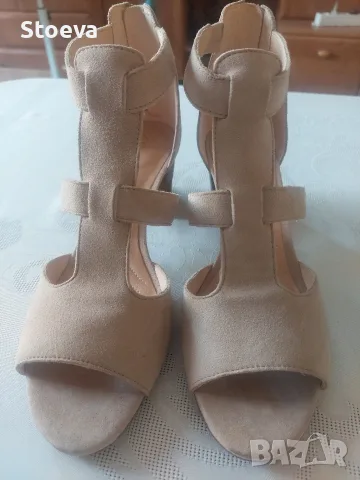 Сандали Clarks #39, снимка 5 - Дамски обувки на ток - 55315564