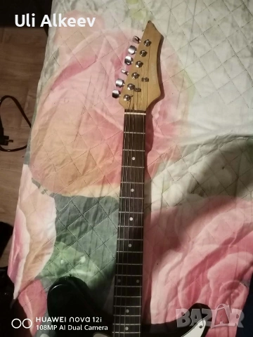 Електрическа китара + усилвател + fuzz starter kit