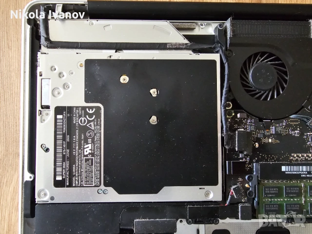 MacBook Pro 15.4" (Mid 2009) – 2.66GHz Core 2 Duo / 4GB RAM / 320GB HDD + Зарядно |Без Батерия A1286, снимка 15 - Лаптопи за дома - 54486161