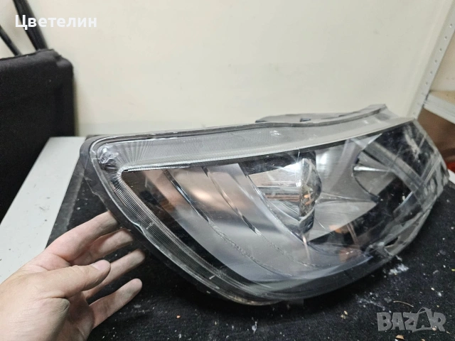 Десен фар Skoda Superb Xenon desen far шкода супърб, снимка 4 - Части - 54488498