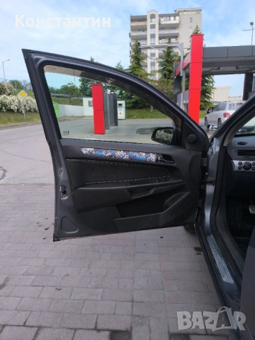 Opel Astra 1.7 CDTI, снимка 5 - Автомобили и джипове - 54731374