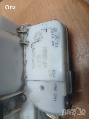 Брава предна дясна врата за Фолксваген Голф 3 1H1 837 016 M / 1H0 862 154, снимка 3 - Части - 54870535