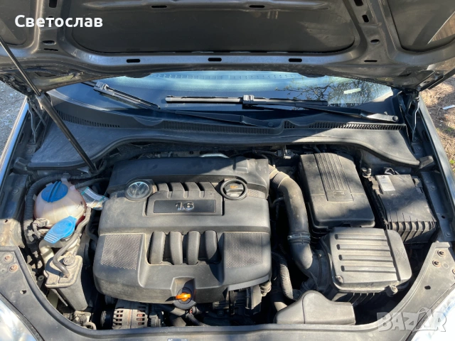 Golf 5 1.6i 2005, снимка 10 - Автомобили и джипове - 54110130