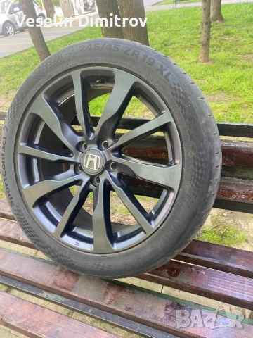 Продавам джанти за CR V Honda 2016 год. оригинал, снимка 2 - Гуми и джанти - 54485455