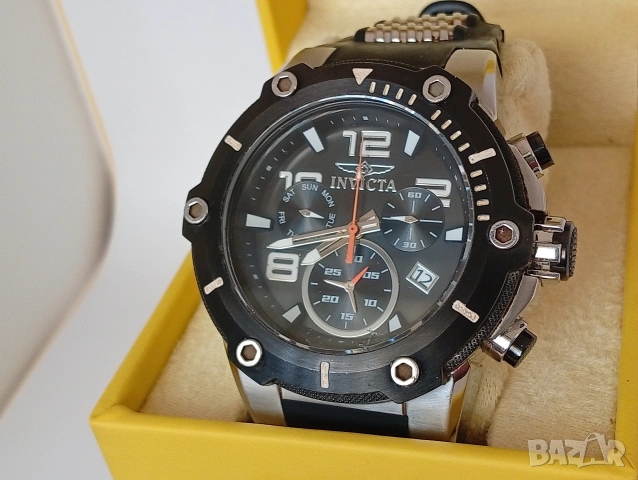 Invicta Speedway Men Model 19526 Swiss Mvt Мъжки часовник Инвикта, снимка 1 - Мъжки - 54528240