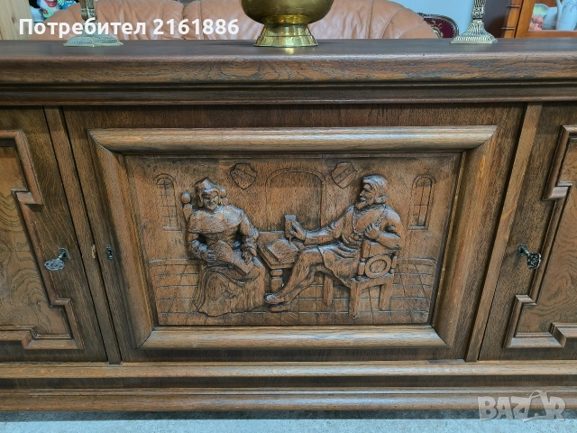 Винтидж дъбов шкаф с дърворезба , снимка 2 - Шкафове - 54567336