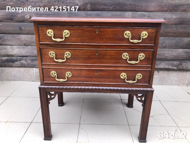 Нощно шкафче от махагон с резба"-Councill Chippendale", снимка 2 - Шкафове - 54663361