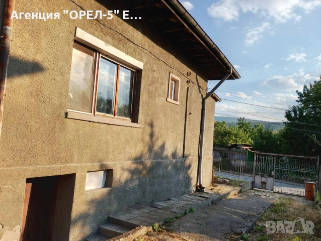 Продава къща гр. Перник,кв.Ралица, снимка 2 - Къщи - 54322626