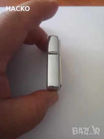 Запалка ZIPPO с Полиран Хромиран Корпус и Емблема на Гекон 100% Оригинална Внос от Англия, снимка 4 - Запалки - 55301471