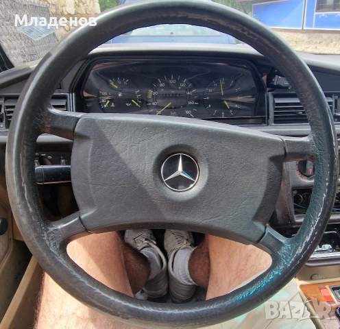 Волан за Mercedes 124 . 190 .
