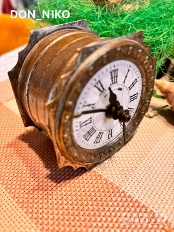 Настолен Бронзов часовник 19 век, снимка 2 - Антикварни и старинни предмети - 54166686