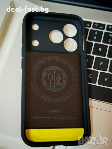 Хибриден кейс калъф Spigen Rugged Armor MagSafe за iPhone 17 Pro / ACS10329 / Matte Black, снимка 9 - Калъфи, кейсове - 54205267
