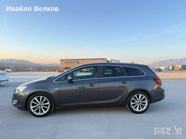 Opel Astra Sport tourer , снимка 6 - Автомобили и джипове - 55041296