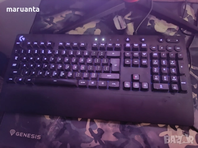 Геймърската клавиатура Logitech G213 Prodigy RGB. 