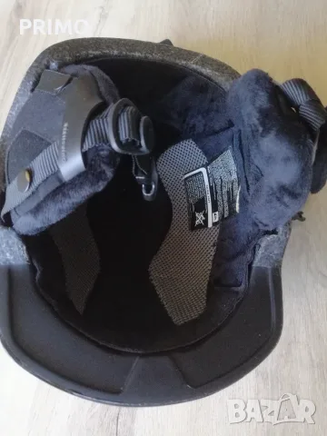 Каска за сноуборд и ски QUIKSILVER (Matte Black Graphics) + оригинална торбичка, снимка 5 - Скейтборд, ховърборд, уейвборд - 55394975