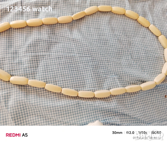 Красиво колие от слонова кост