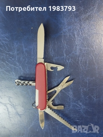 Многофункционален стар модел Victorinox Switzerland с ножица и трион., снимка 2 - Ножове - 54818682