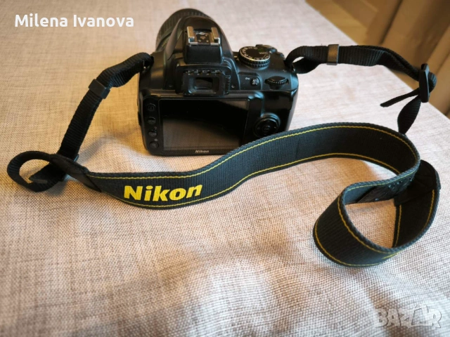 Фотоапарат Nikon D3000 в отлично състояние , снимка 3 - Фотоапарати - 54663685