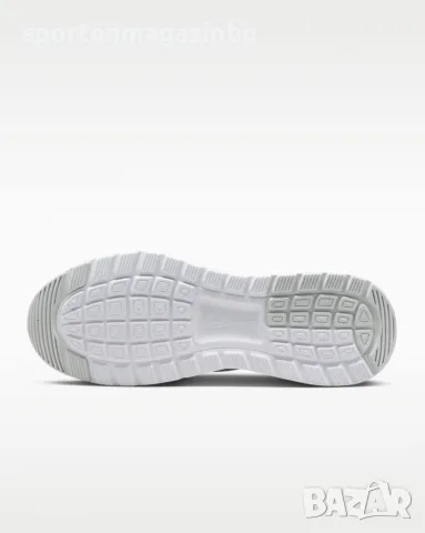 Дамски маратонки Nike Air Max Nuaxis, снимка 3 - Маратонки - 55559490