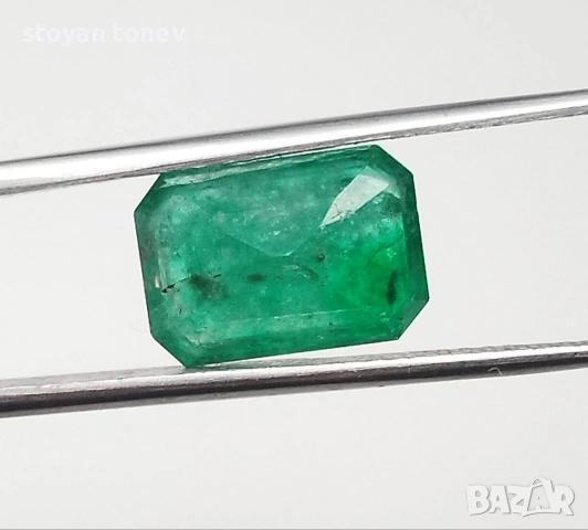  Рядък 3,35 каратов естествен изумруд с vivid green цвят от Swat Valley, Пакистан! Сертификат!, снимка 11 - Други - 55173319