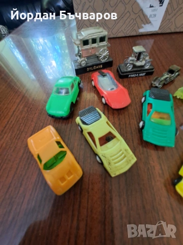 20бр. стари колички ретро играчки, снимка 2 - Колекции - 54320122