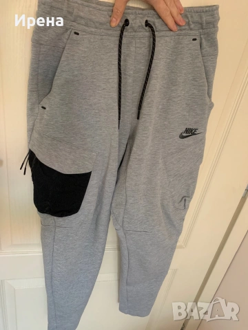Продавам анцунг Nike сив с бели надписи в отлично състояние, снимка 2 - Спортни дрехи, екипи - 55162664