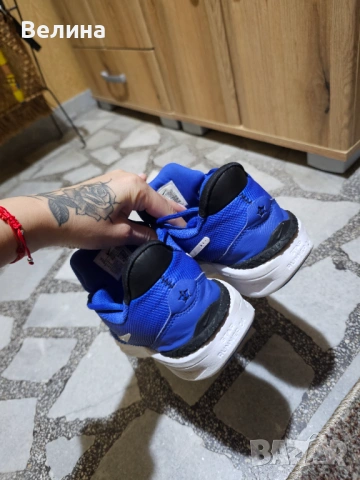 Маратонки Nike, снимка 4 - Детски маратонки - 54604247