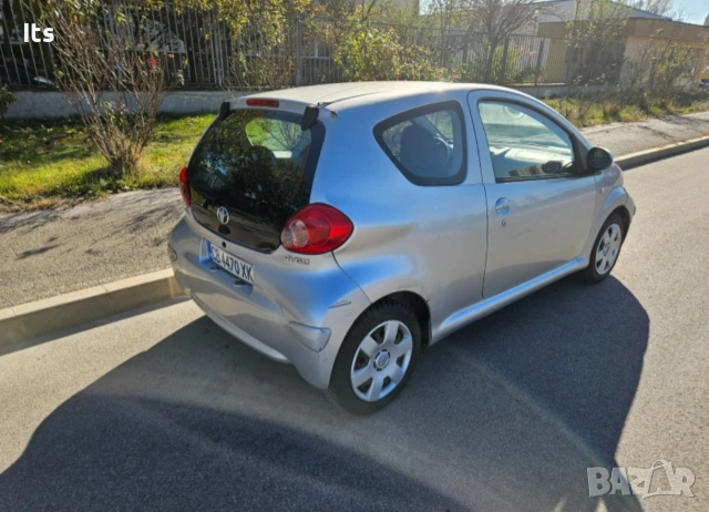 Toyota Aygo 1.0 бензин | Автоматик |, снимка 7 - Автомобили и джипове - 53190994