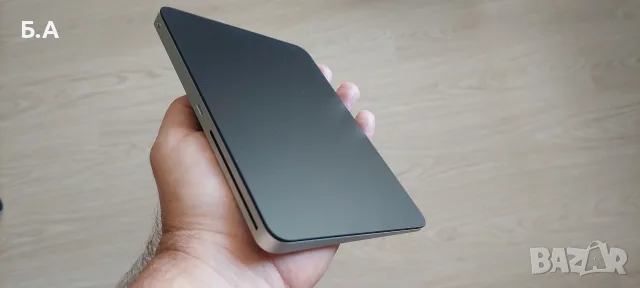 Apple Magic Trackpad 3 Черен Като нов! Пълен комплект, снимка 2 - Клавиатури и мишки - 55338208
