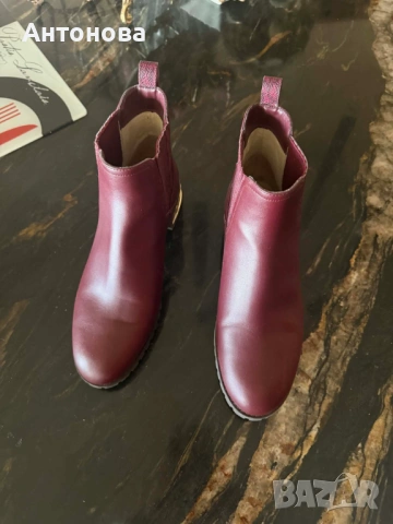 Продавам дамски боти от естествена кожа на Michael Kors като нови, снимка 7 - Дамски боти - 54015331