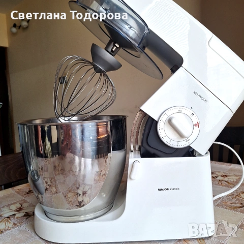 Планетарен миксер Kenwood KM630 900W, снимка 2 - Миксери - 54396163