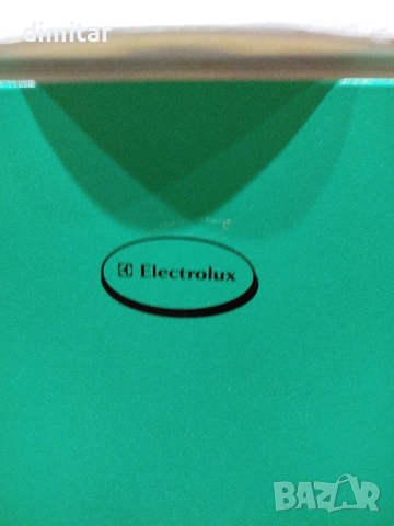 Хладилник ракла ELECTROLUX - 12/ 220 V- GAS, снимка 4 - Хладилни чанти - 54291423