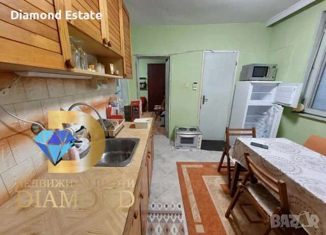 Двуетажна къща с гараж в град Меричлери, снимка 5 - Къщи - 55118876