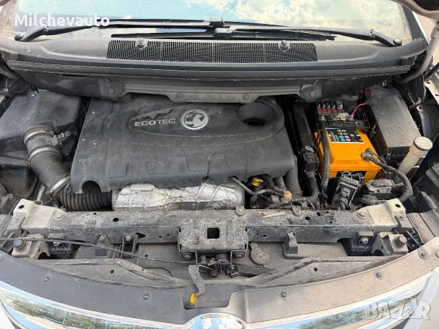 Опел зафира 2.0цдти на части / Opel zafira 2.0cdti , снимка 5 - Автомобили и джипове - 55466453