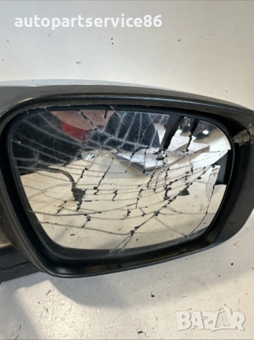 Външно дясно огледало с хром за Chrysler Grand Voyager (2011) – със 2 повредени стъкла, снимка 3 - Части - 54605461